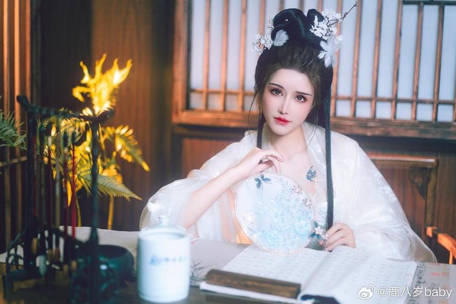 鹿八岁免费图包，唯美艺术尽收眼底。