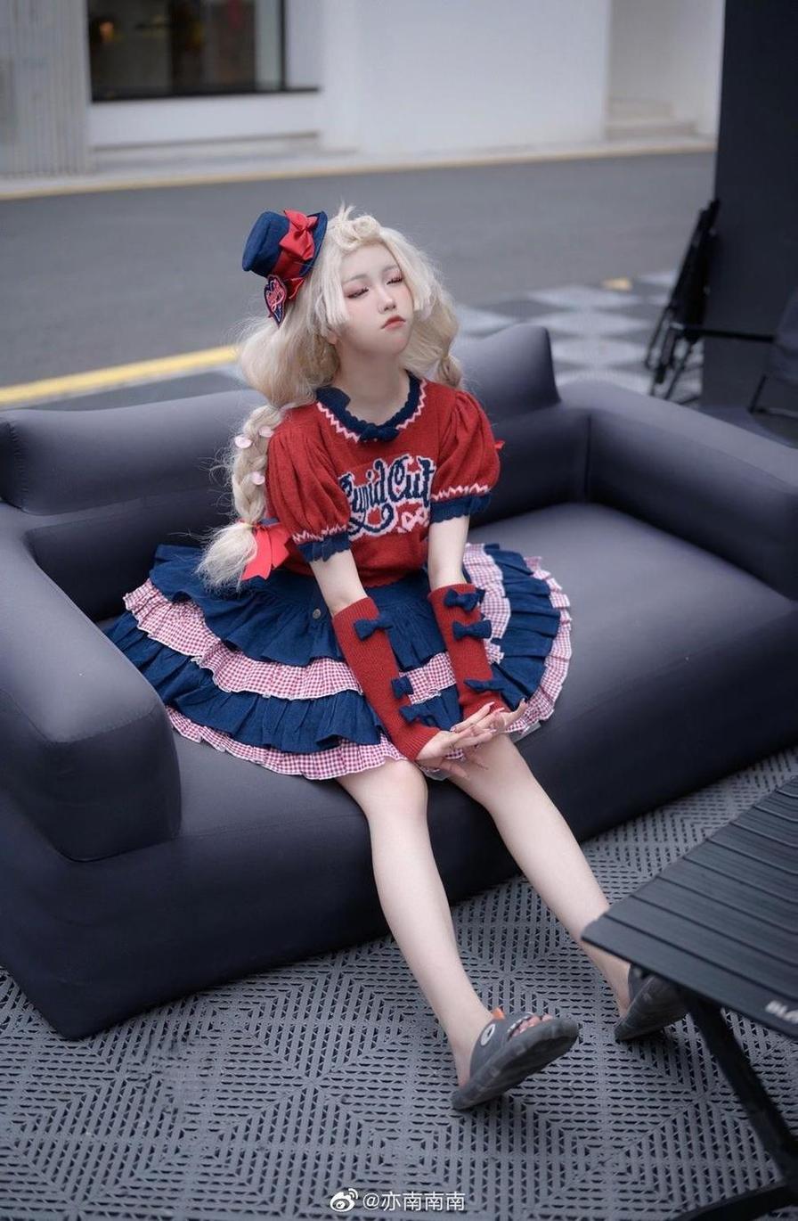 亦南南南个人写真-展现超美图包让人陶醉