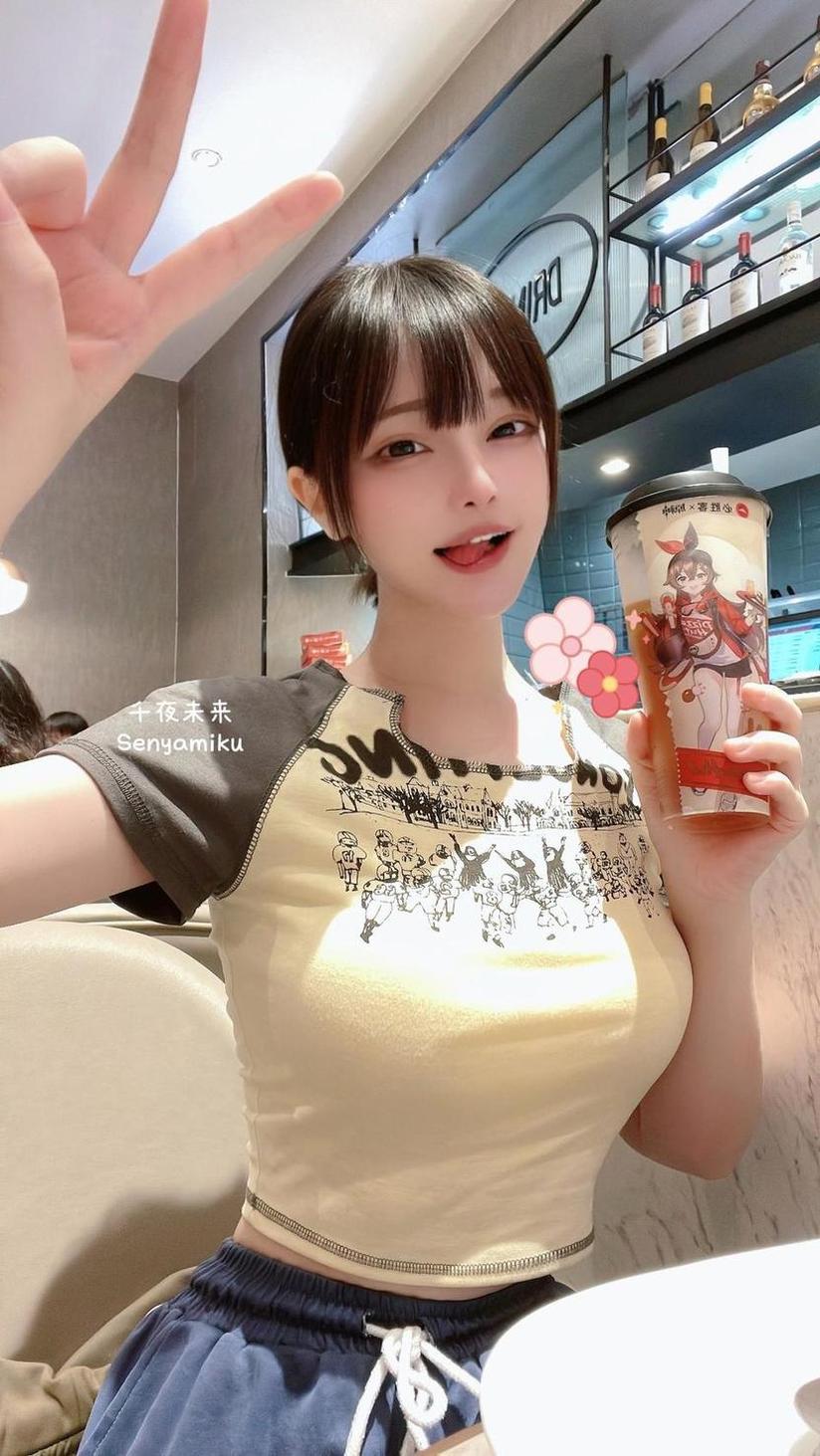 千夜未来cos图片独具匠心，让你看到别样的未来世界
