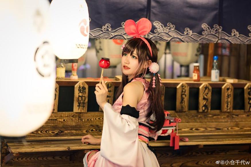 摄影新作微博小仓千代w炽爱三十套图，让你感受cosplay与摄影的完美融合。