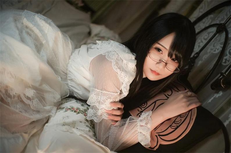 完美还原原著角色，晓美嫣店铺cos作品让您感受别样魅力