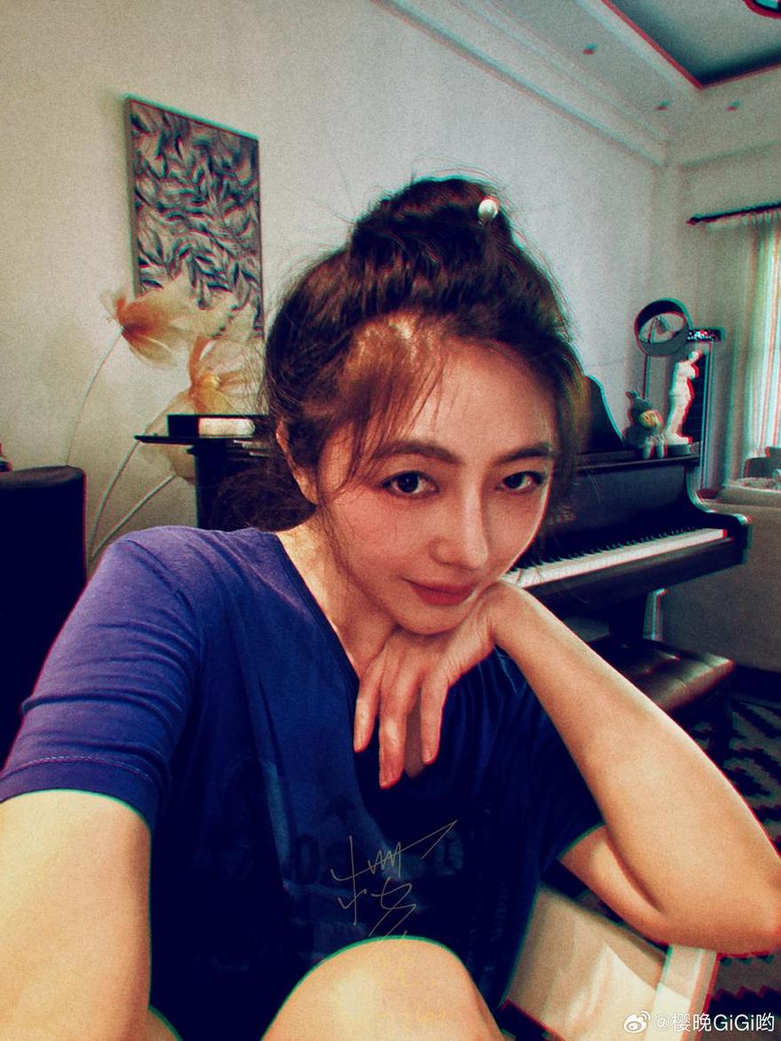清新摄影风格樱晚gigi下雨，图包大放送，全新体验