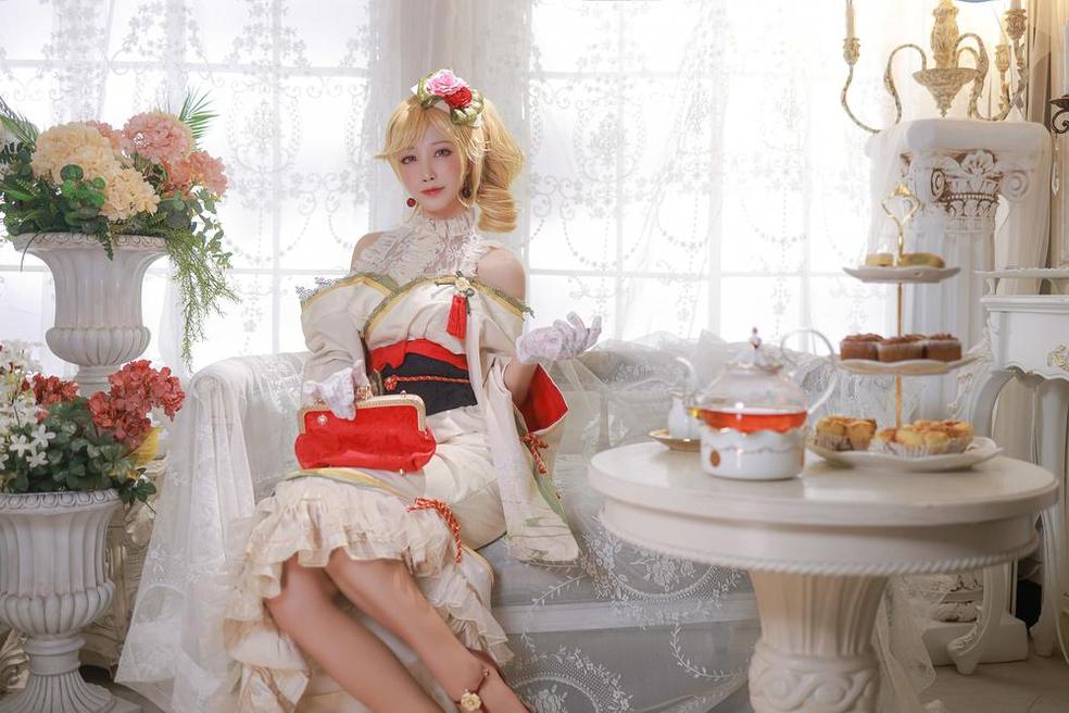 点击进入，体验水淼aqua夜阑cos作品