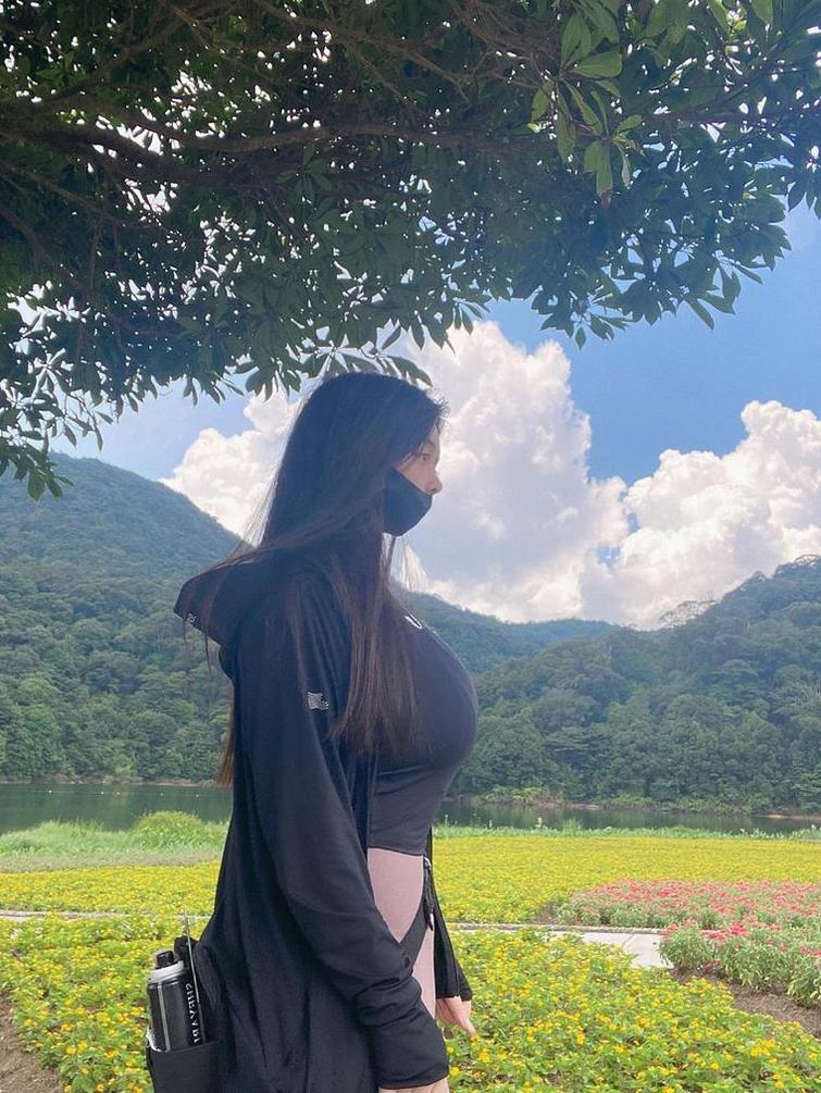 不断更新的阿寨寨ninja图片合集生徒会长，让我们共同探索cos摄影和图像艺术的奥妙